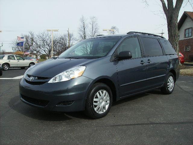 2009 Toyota Sienna X