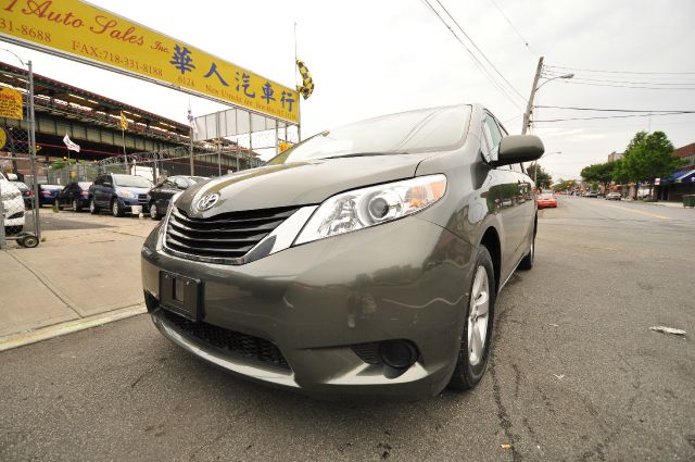 2011 Toyota Sienna GLT Special Edition