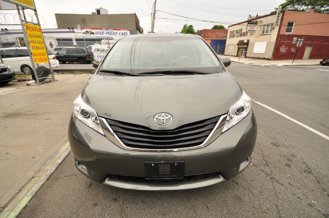 2011 Toyota Sienna GLT Special Edition