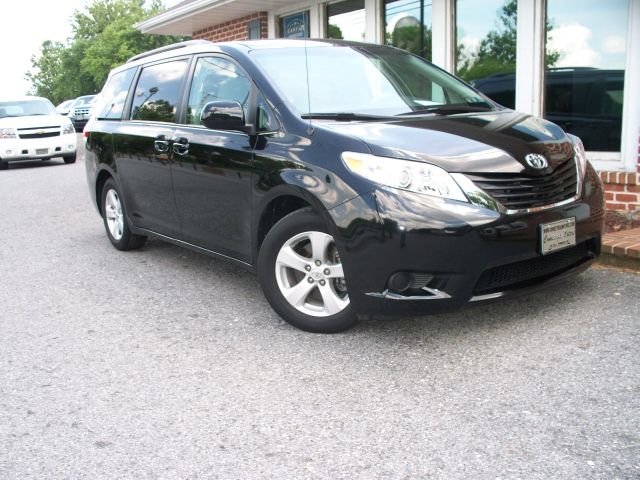 2011 Toyota Sienna 4dr Wgn Auto Grand Touring