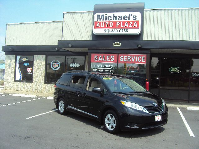 2011 Toyota Sienna 4dr Wgn Auto Grand Touring