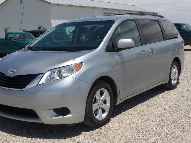 2011 Toyota Sienna 4dr Wgn Auto Grand Touring