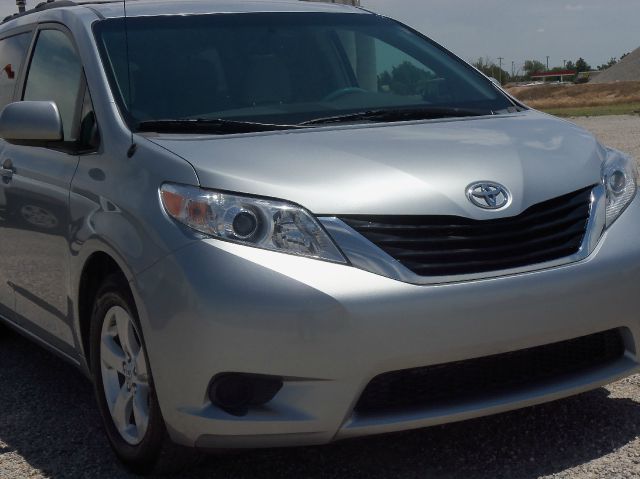 2011 Toyota Sienna 4dr Wgn Auto Grand Touring