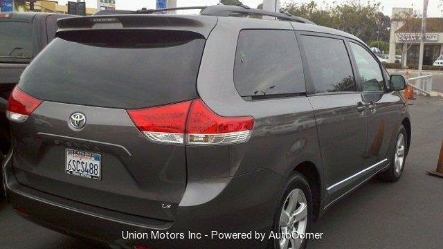 2011 Toyota Sienna Unknown