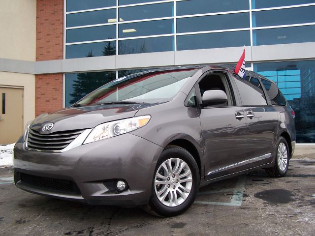 2011 Toyota Sienna Limited Awd/touring AWD