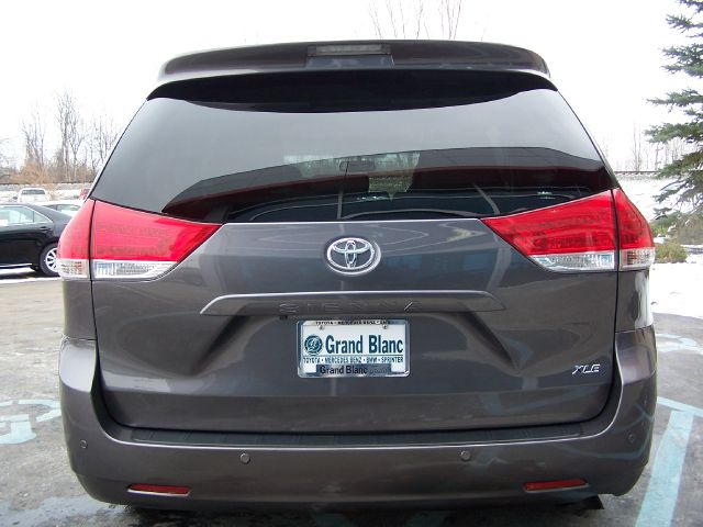 2011 Toyota Sienna Limited Awd/touring AWD