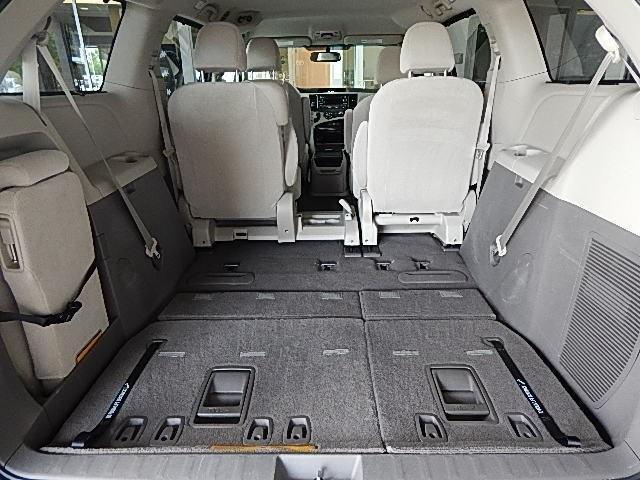 2011 Toyota Sienna Unknown