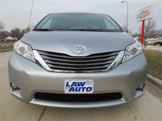 2011 Toyota Sienna SEL Sport Utility 4D