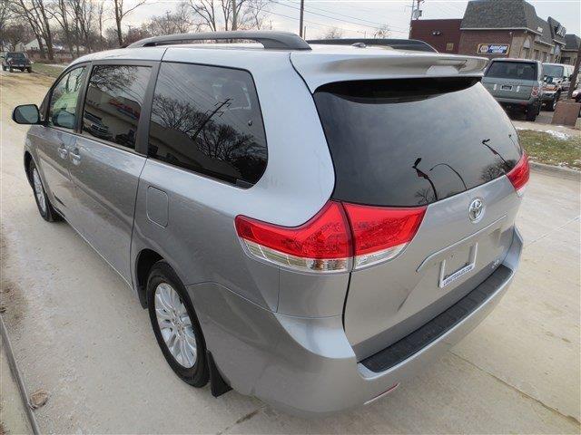 2011 Toyota Sienna SEL Sport Utility 4D