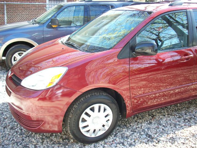 2011 Toyota Sienna LE 1.8