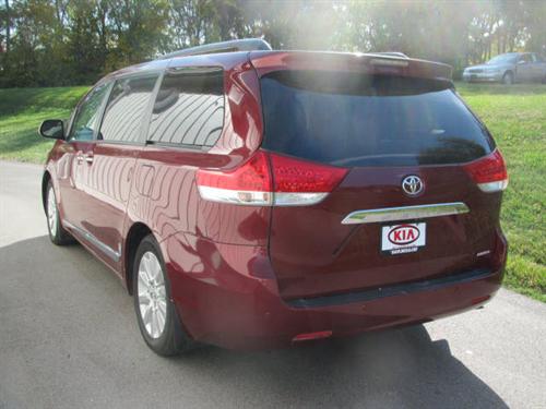 2011 Toyota Sienna 6 Speed Transmision