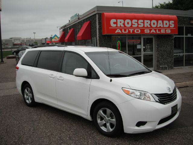 2012 Toyota Sienna Avalanche Z-71 4x4