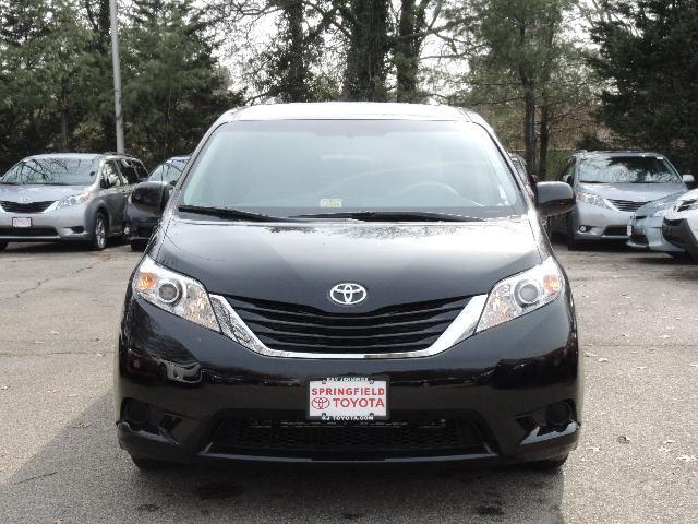 2014 Toyota Sienna X