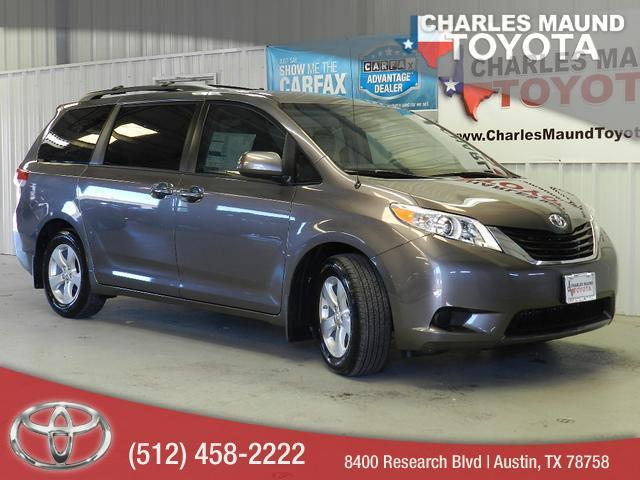 2014 Toyota Sienna X