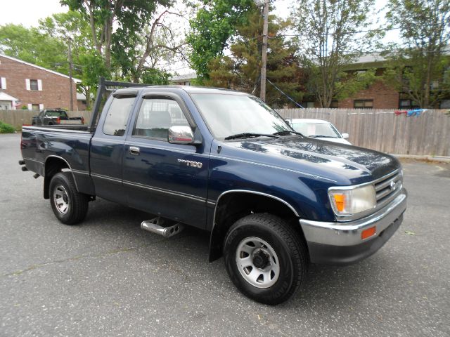 1995 Toyota T100 Work Truck Pickup 4D 5 3/4 Ft