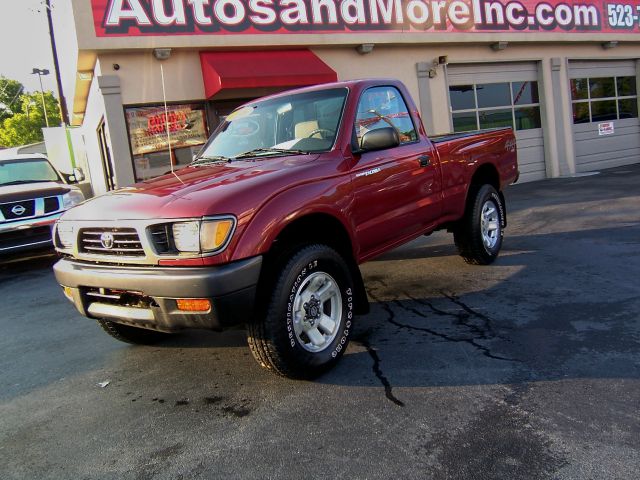 1995 Toyota Tacoma 4WD 4dr AT