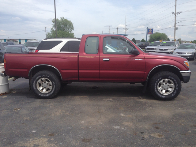 1995 Toyota Tacoma 750li Xdrive 1-ownerawdnavigation Sedan