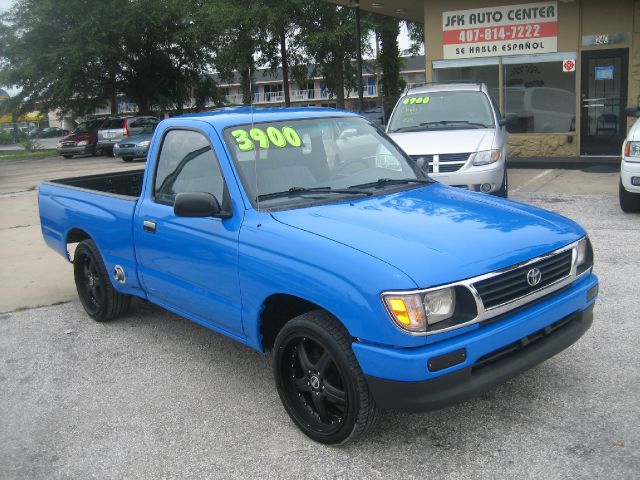 1996 Toyota Tacoma ES 2.4L AUTO