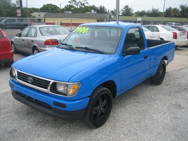 1996 Toyota Tacoma ES 2.4L AUTO