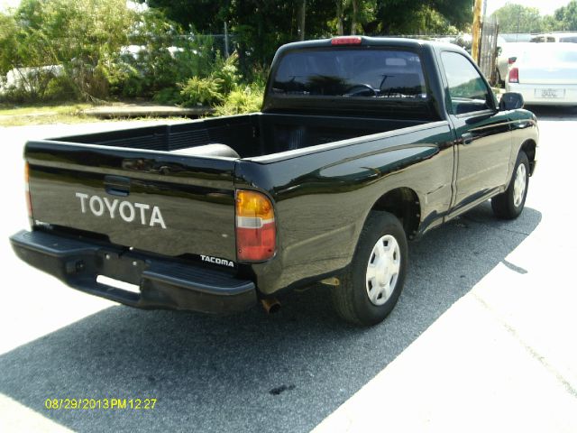 1996 Toyota Tacoma ES 2.4L AUTO