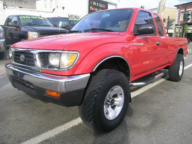 1997 Toyota Tacoma SLT 25