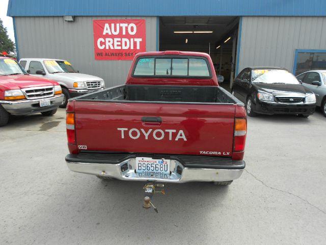 1997 Toyota Tacoma LT Pickup 4D 6 1/2 Ft