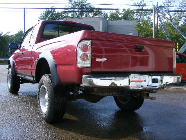 1998 Toyota Tacoma LT Pickup 4D 6 1/2 Ft