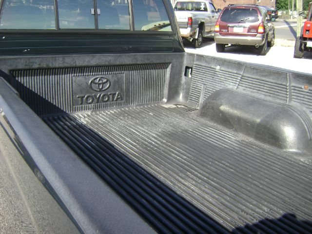 1998 Toyota Tacoma LT Pickup 4D 6 1/2 Ft