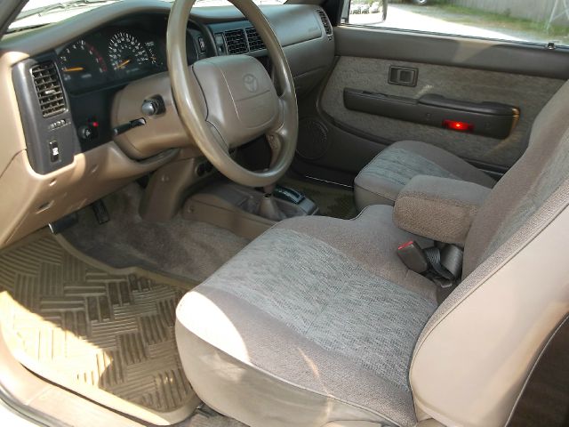 1998 Toyota Tacoma LT Pickup 4D 6 1/2 Ft