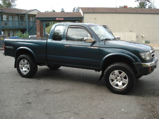 1998 Toyota Tacoma 325i Chrome Wheels