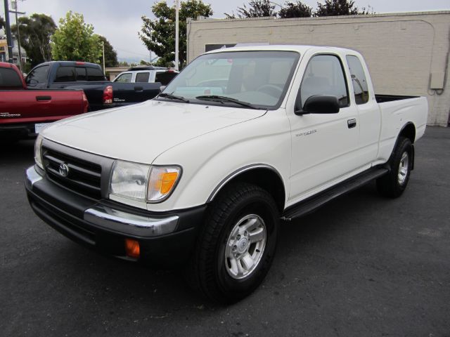 1998 Toyota Tacoma LT Pickup 4D 6 1/2 Ft