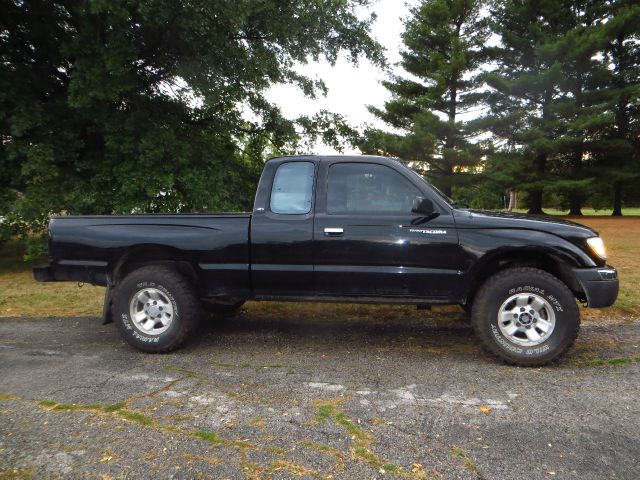 1998 Toyota Tacoma AWD SL