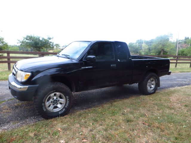 1998 Toyota Tacoma AWD SL