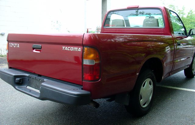 1998 Toyota Tacoma ES 2.4L AUTO