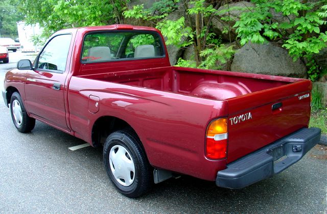 1998 Toyota Tacoma ES 2.4L AUTO