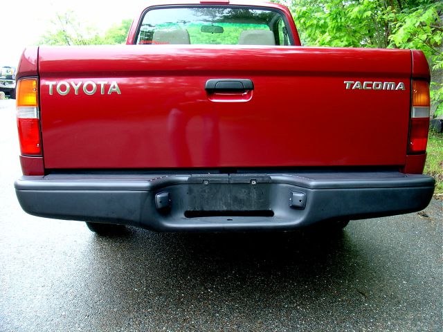 1998 Toyota Tacoma ES 2.4L AUTO