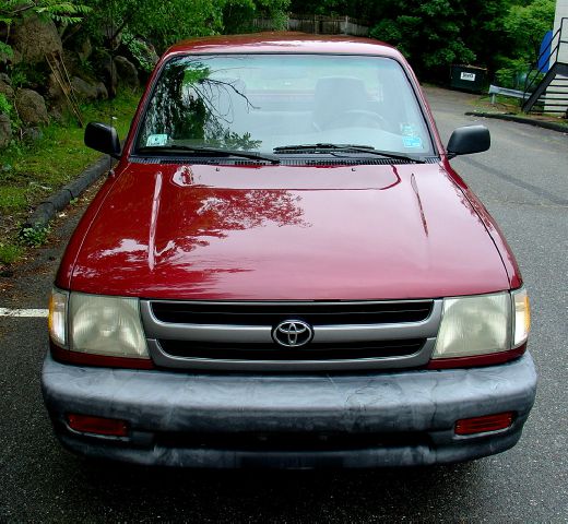 1998 Toyota Tacoma ES 2.4L AUTO