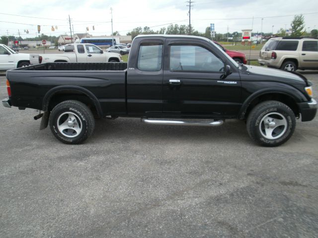 1998 Toyota Tacoma LT Pickup 4D 6 1/2 Ft