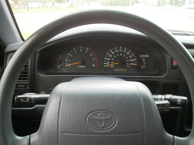 1998 Toyota Tacoma LT Pickup 4D 6 1/2 Ft