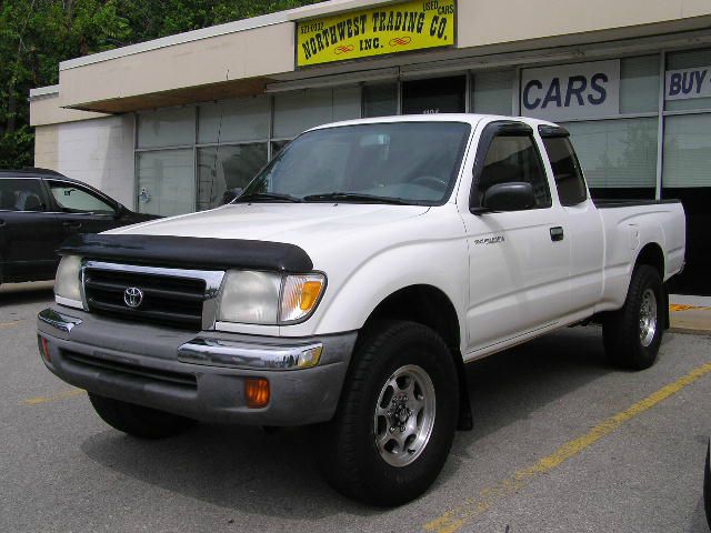 1999 Toyota Tacoma LT Pickup 4D 6 1/2 Ft