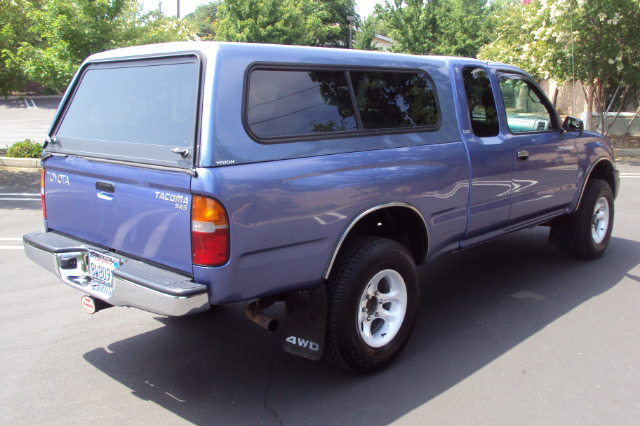 1999 Toyota Tacoma AWD SL