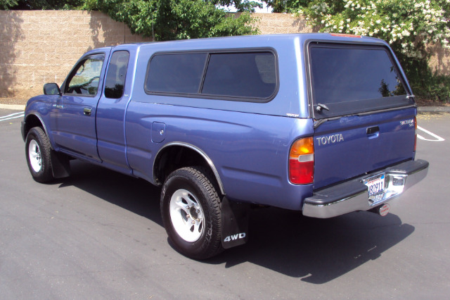 1999 Toyota Tacoma AWD SL