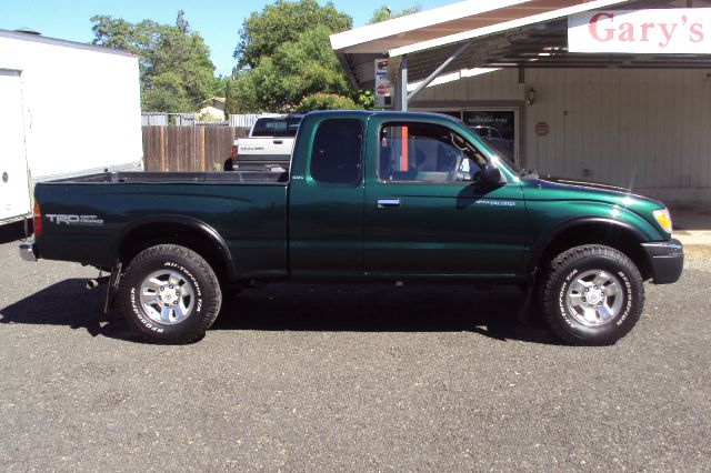 1999 Toyota Tacoma LT Pickup 4D 6 1/2 Ft