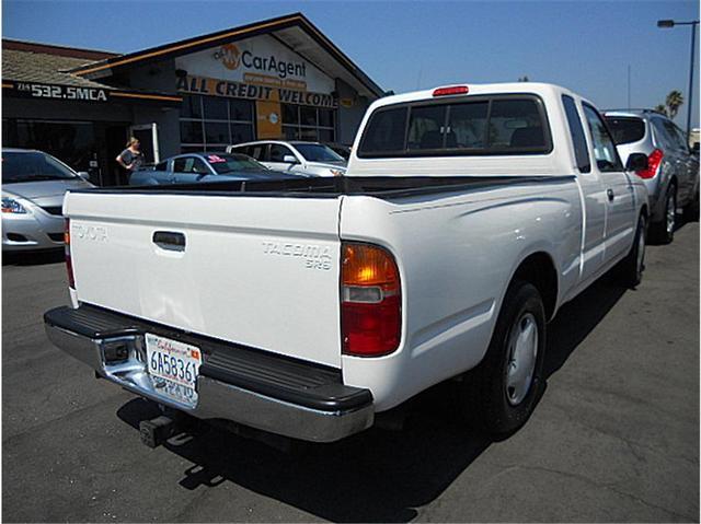 1999 Toyota Tacoma XLT 2WD