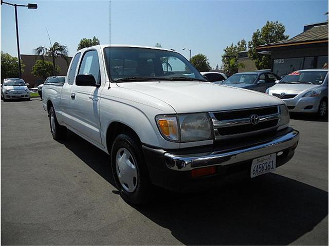 1999 Toyota Tacoma XLT 2WD