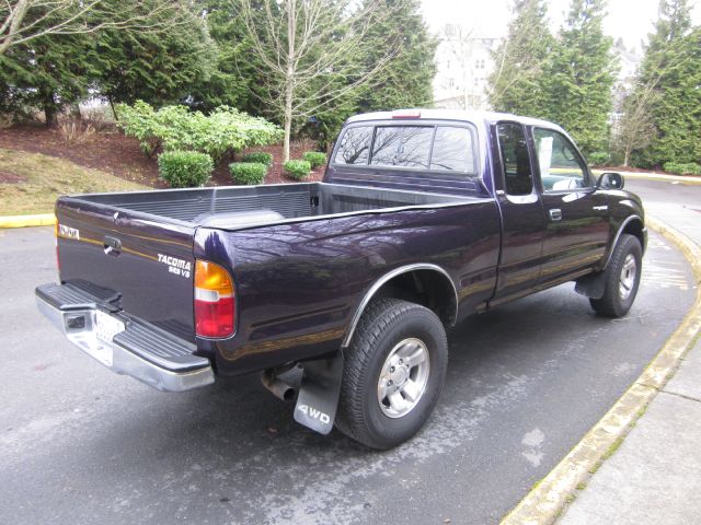 1999 Toyota Tacoma LT Pickup 4D 6 1/2 Ft