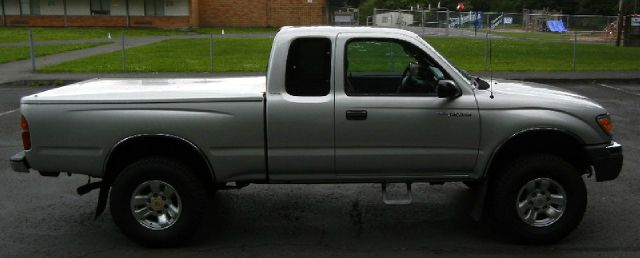 2000 Toyota Tacoma SLT Laramie Big Horn