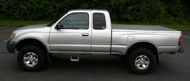 2000 Toyota Tacoma SLT Laramie Big Horn