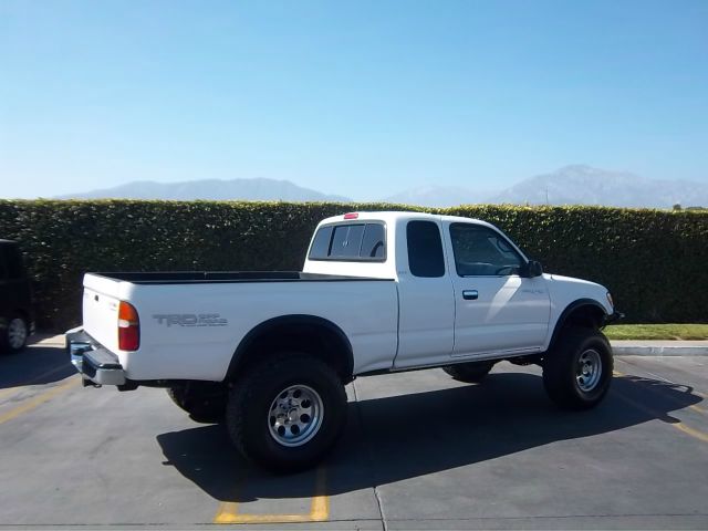 2000 Toyota Tacoma SLT Laramie Big Horn