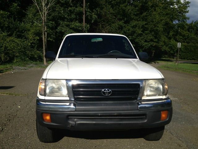 2000 Toyota Tacoma AWD SL